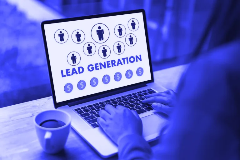 Laptop showing a lead generation diagram